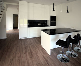 Baldų gamyba. Spintos, drabužinės, stumdomos durys. - Nestandartinių baldų gamyba - 2 Nestandartinių baldų gamyba - Baldų gamyba. Spintos, drabužinės, stumdomos durys. - 2