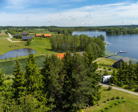 Sodybos fotografavimas dronu