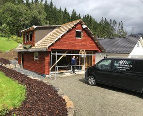 Norvegija, garazas su ofisu antram aukste,kaina su medziagom.