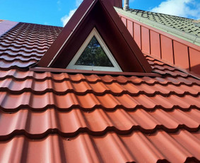Visu tipu šlaitiniu stogu renovacija - Stoglangių montavimas - 1 Stoglangių montavimas - Visu tipu šlaitiniu stogu renovacija - 1