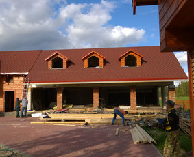 Patyrę Meistrai - Protingos Kainos - Stoglangių montavimas - 2 Stoglangių montavimas - Patyrę Meistrai - Protingos Kainos - 2