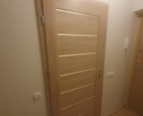 Plytelių klijavimas - Durų montavimas - 3 Durų montavimas - Plytelių klijavimas - 3