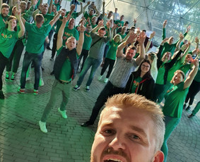 Paulius Malinauskas Renginių Vedėjas, Dj ir komanda - Karaokės organizavimas, vedimas - 1 Karaokės organizavimas, vedimas - Paulius Malinauskas Renginių Vedėjas, Dj ir komanda - 1