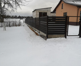Vartu,varteliu gamyba,montavimas,banketės stulpu betonavimas - Skardinės tvoros - 1 Skardinės tvoros - Vartu,varteliu gamyba,montavimas,banketės stulpu betonavimas - 1