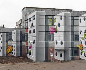 Didelių apimčių fasado piešinys kartu su studija GyvaGrafika