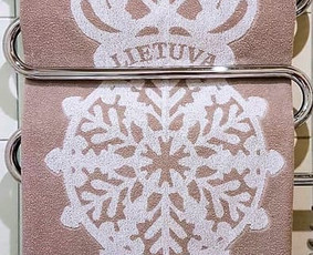 Siuvinėtas proginis rankšluostis