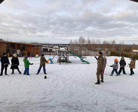 Animatorius ( Kalėdų Senelio/ Kareivio) programa vaikams - Animatoriai, personažai vaikams - 2 Animatoriai, personažai vaikams - Animatorius ( Kalėdų Senelio/ Kareivio) programa vaikams - 2