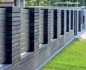 Modernios skardinės tvoros ir metalo lankstiniai Vilniuje - Tvoros, vartai, montavimas - 1 Tvoros, vartai, montavimas - Modernios skardinės tvoros ir metalo lankstiniai Vilniuje - 1