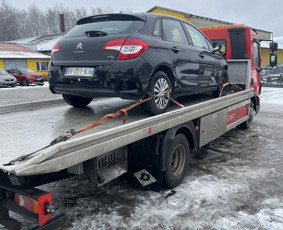 Tralo paslaugos,techninė pagalba kelyje / Dainius Rarivanas / Darbų pavyzdys ID 2617064