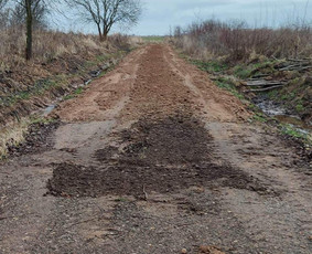 Smėlį,zyra,juodžemį,grunta,zvirgzda,ivairia skalda,atsijas / Erikas / Darbų pavyzdys ID 2624496
