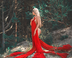 Pikantiška ir subtili erotinė/ glamour fotosesija. Tai nepakartojamas išgyvenimas ir nauji nepakartojami potyriai. Kai kurie, šį potyrį prilygina šuoliui su parašiutu.