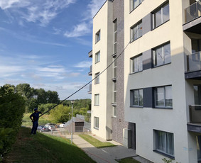 Teleskopinėmis šluotomis iki 18 m aukščio