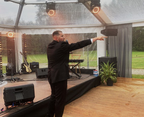 Renginių vedėjai - Viešųjų renginių vedimas - 1 Viešųjų renginių vedimas - Renginių vedėjai - 1