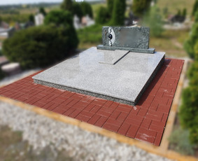 Kapaviečių dengimas plokštėmis, paminklų gamyba, Paminklai, kapų dekoravimas skaldele, granitinių tri nkelių dangos įrengimas ir kiti kapaviečių tvarkymo bei įrengimo darbai www.kapu.lt +37065688083