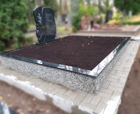 Kapaviečių dengimas plokštėmis, paminklų gamyba, Paminklai, kapų dekoravimas skaldele, granitinių tri nkelių dangos įrengimas ir kiti kapaviečių tvarkymo bei įrengimo darbai www.kapu.lt +37065688083