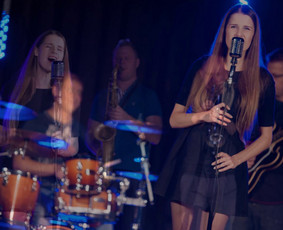 Gyvos garso grupė - Diksai - Dainininkai, muzikos grupės - 2 Dainininkai, muzikos grupės - Gyvos garso grupė - Diksai - 2