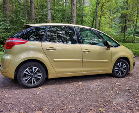 Automobilių nuomą / UAB Eddytrans / Darbų pavyzdys ID 2656489