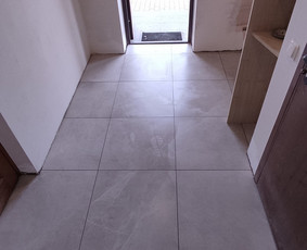 Plyteliu klijavimas. Įvairių dydžių. / Evaldas Sadauskas / Darbų pavyzdys ID 2674809