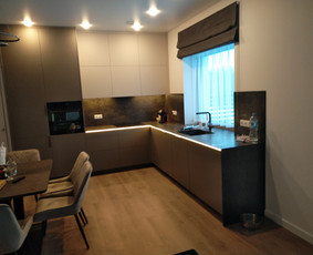 Virtuvės baldų gamyba - Stumdomos durys, spintos, pertvaros - 4