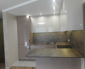 Virtuvės baldų gamyba - Stumdomos durys, spintos, pertvaros - 3