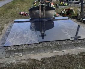Paminklai gamintojo kainomis - Granito plokštės kapams, dengimas - 1 Granito plokštės kapams, dengimas - Paminklai gamintojo kainomis - 1