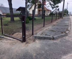 Montuojam segmentines ir metaliniu tvoralenčių tvoras / Arvydas / Darbų pavyzdys ID 2713553