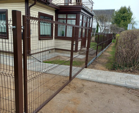Montuojam segmentines ir metaliniu tvoralenčių tvoras / Arvydas / Darbų pavyzdys ID 2713569
