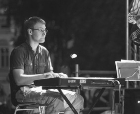 Džiazo pianistas ir grupė / Linas Karaliūnas / Darbų pavyzdys ID 2715133