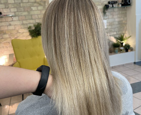 Kirpėjos paslaugos Šiauliuose - Dažymas sruogelėmis - 4 Dažymas sruogelėmis - Kirpėjos paslaugos Šiauliuose - 4