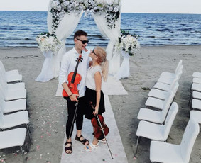 Renginių vedėjai su gyva styginių muzika / Laimis Krunglevičius / Darbų pavyzdys ID 489449
