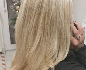 Kirpėja-stilistė Danutė - Dažymas sruogelėmis - 1 Dažymas sruogelėmis - Kirpėja-stilistė Danutė - 1