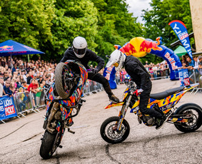 Motoakrobatų stunt pasirodymas Jūsų renginyje - Stun! Riders / Stun! moto akrobatų komanda / Darbų pavyzdys ID 2727663