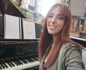 Prof. pianistė, atlikėja, pedagogė. Vilnius ir Kaunas. - Privačios muzikos pamokos - 1 Privačios muzikos pamokos - Prof. pianistė, atlikėja, pedagogė. Vilnius ir Kaunas. - 1