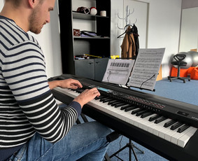 Studio34 - Vokalo, gitaros, pianino ir būgnų pamokos. / Studio 34 / Darbų pavyzdys ID 2747931