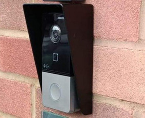 Mobilus kameru bokštelis – tobulas saugumo sprendimas - Telefonspynių montavimas - 2 Telefonspynių montavimas - Mobilus kameru bokštelis – tobulas saugumo sprendimas - 2