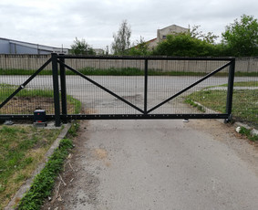 Kiemo vartai, gamyba - - Tvoros - Vartai - Montavimas - Garantija - - 3