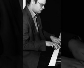 Džiazo pianistas ir grupė / Linas Karaliūnas / Darbų pavyzdys ID 2755627