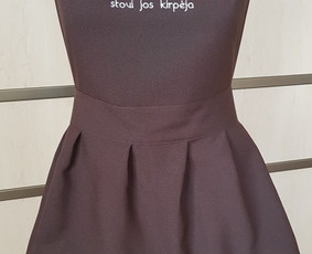 Pagal jūsų pageidavimą išsiuvinėsime prijuostę. Tai puiki dovana jūsų artimam žmogui.