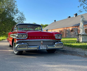 1958-ųjų kabrioleto Ford ir Oldsmobile sedano nuoma / Amerikietiški Auto / Darbų pavyzdys ID 2775025