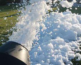 Kalėdų senelis Animatoriai - Putų šou, putų mašinos nuoma - 3 Putų šou, putų mašinos nuoma - Kalėdų senelis Animatoriai - 3