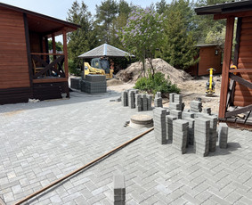 Trinkelių klojimas - Trinkeliu klojimas, pagrindu paruosimas 10e. 1kv. - 3