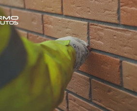 Injektuojamo poliuretano putos puikiai tinka šiltinti, esant mažam tarpeliui tarp plytų, kaip klinkerio plytos. Išgręžiamos 8 mm skylutės ir po atliktų darbų užtaisomos panašiu mūro mišiniu.