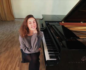 Dainavimo, pianino mokytoja Vilniuje - Muzikos mokytojai - 1 Muzikos mokytojai - Dainavimo, pianino mokytoja Vilniuje - 1