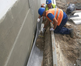 Kelio bortų įrengimas - Trinkelių klojimas, bortų statymas - 2