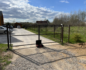 Ivairus metalo gaminiai - Kiemo vartai, gamyba - 1 Kiemo vartai, gamyba - Ivairus metalo gaminiai - 1