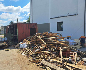 Butų, garažų, sandėlių valymas/šiukšlių išvežimas - Buitinės technikos išvežimas - 1 Buitinės technikos išvežimas - Butų, garažų, sandėlių valymas/šiukšlių išvežimas - 1
