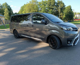 Keleivių pervežimas mikroautobusais su vairuotoju / TRANSFERSLTU / Darbų pavyzdys ID 2837239