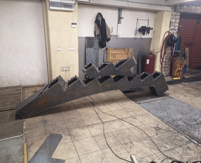 Laiptai, Turėklai, baldų metalinės konstrukcijos. / UAB KUZNIA / Darbų pavyzdys ID 2839365
