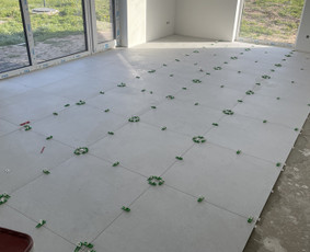 Plytelių klijavimas - Vidaus Apdaila, laminato klojimas, plytelių klijavimas - 1