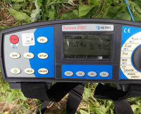 Lauko ir vidaus elektros darbai. Įvadas. Rangovo aktas. - Varžų matavimai - 1 Varžų matavimai - Lauko ir vidaus elektros darbai. Įvadas. Rangovo aktas. - 1